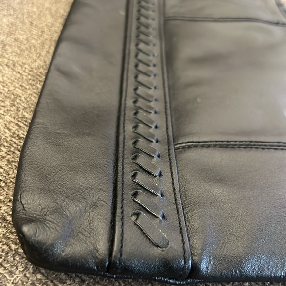 Black Clutch Leathers Bag - Picture 9 of 9